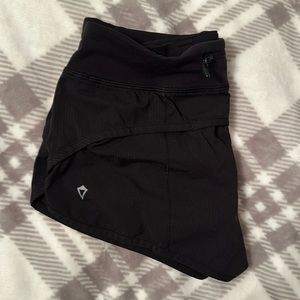Ivivva Girls Speedy Shorts - Black size 14